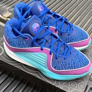 KD 16s (Kevin Durant)